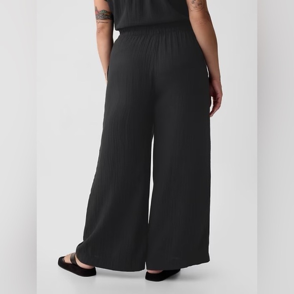NWT! GAP Black Mid Rise Crinkle Gauze Wide-Leg Pants - Multiple Sizes 🩷 - Picture 6 of 9